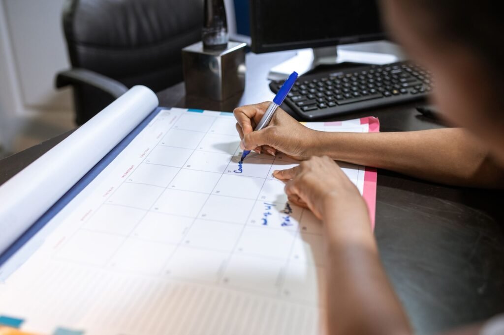Dental appointment calendar for reducing no-shows